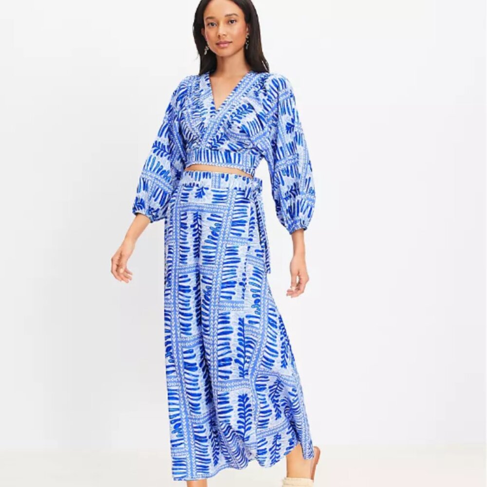 LOFT Beach SET CO2 White Blue Print Sarong Maxi Wrap Skirt and Fern Wrap Top Set